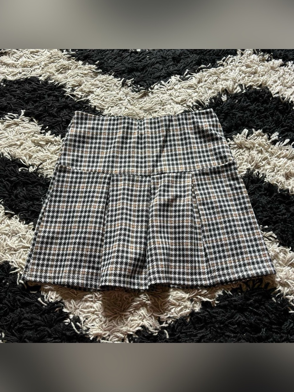 Full Tilt Black White Yellow Plaid Pleat Mini Skirt Women’s Medium